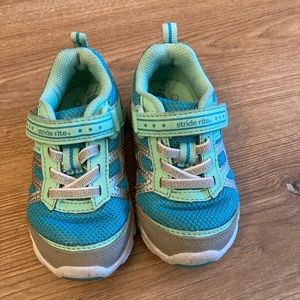 Stride rite toddler shoes